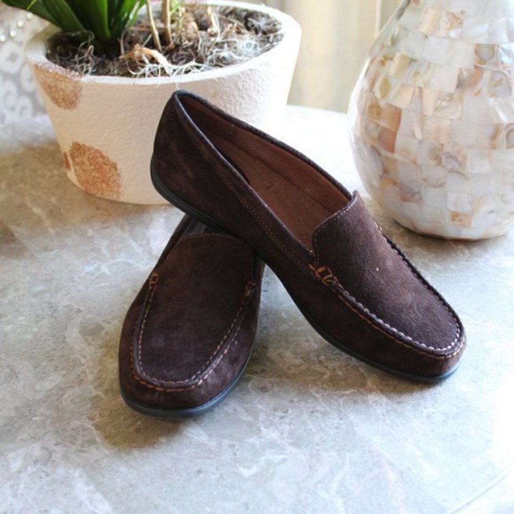 Hush puppies shoes size 5.5 Brown Suede Like new! - Picture 2 of 8